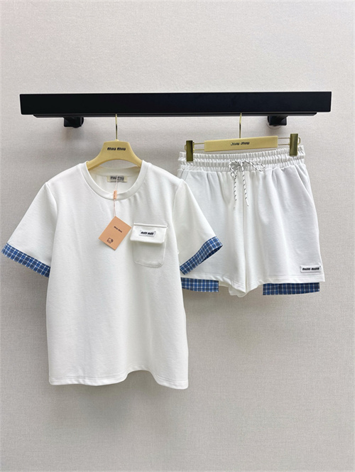 미우미우 티셔츠 반바지 세트 M83309 2025/신상