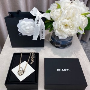 샤넬 목걸이 C3960 2025/신상 (정품과 비교가능한 퀄리티 )