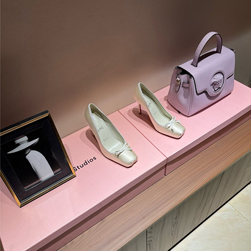 크리스찬루부탱 여성용 힐 (굽높이11CM) C50815-2 2025/신상