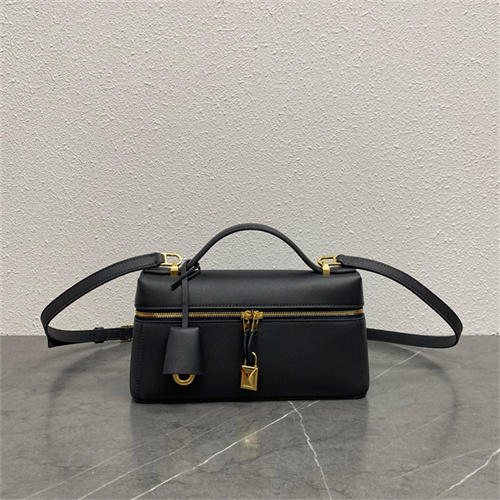 로로피아나 엑스트라 백 네이비 LP23 2025/신상