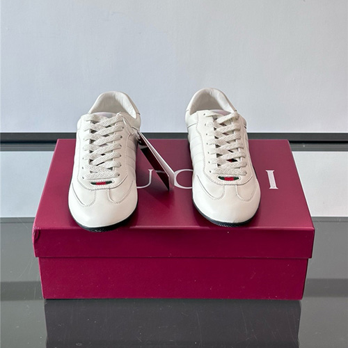 구찌 남여공용 스니커즈 G34282-1 2025/신상