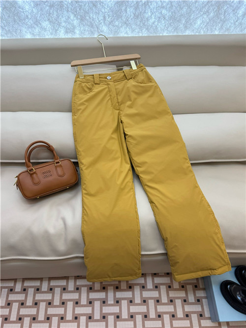 샤넬 패딩 바지 (충전재-오리털) C54205 2025/신상