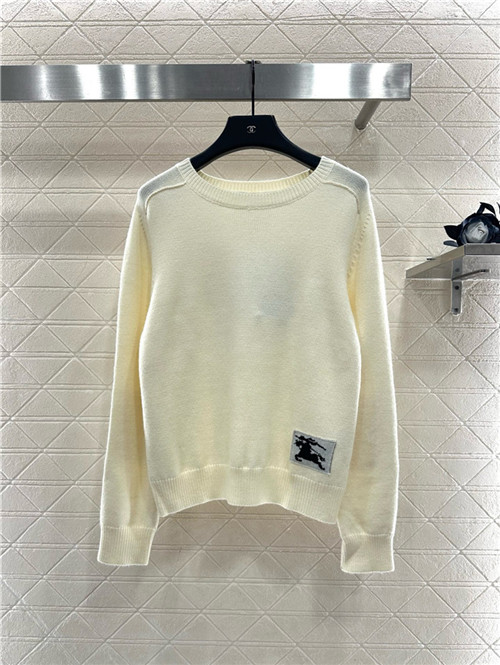 버버리 긴팔 니트 B42202 2025/신상