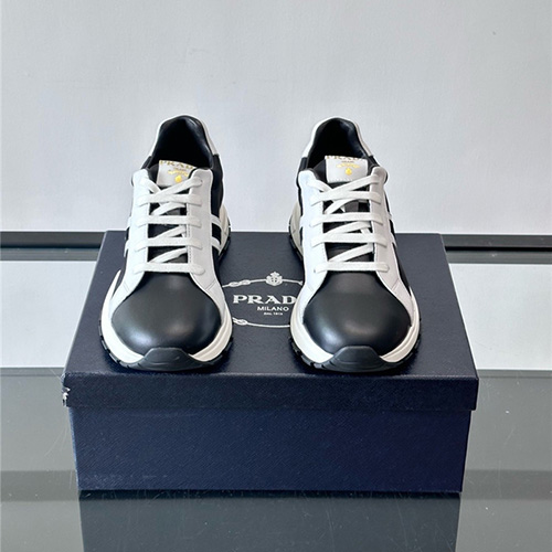 프라다 남성용 스니커즈 P28780-1 2025/신상