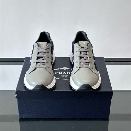 프라다 남성용 스니커즈 P28780-2 2025/신상