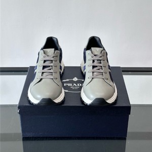 프라다 남성용 스니커즈 P28780-2 2025/신상