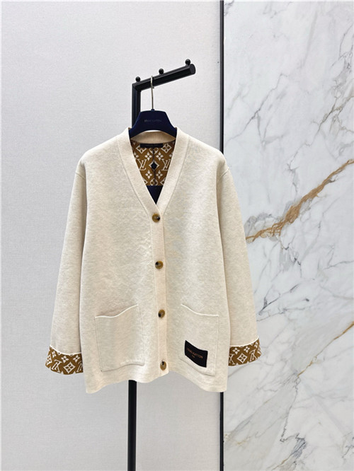 루이비통 긴팔 가디건 L73402 2025/신상