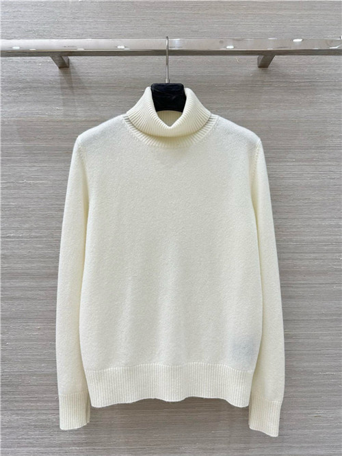 로로피아나 긴팔 니트 L83256 2025/신상