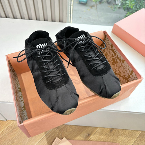 미우미우 여성용 스니커즈 M50856-1 2025/신상