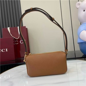 구찌 하프 홀스빗 스몰 숄더백 860784 2025/신상