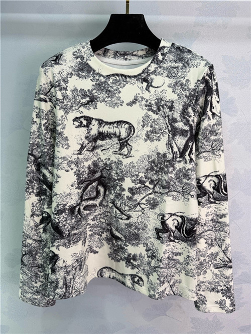 디올 긴팔 티셔츠 D82057 2025/신상