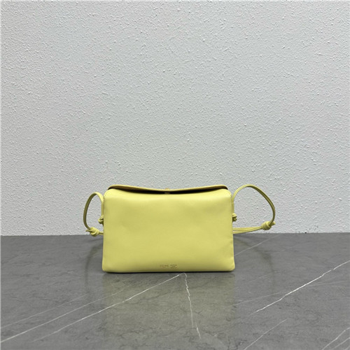 셀린느 트리오 플랩 숄더백 100862 2025/신상