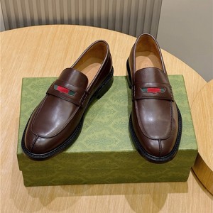 구찌 남성용 로퍼 G67452-2 2025/신상