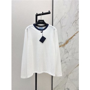 프라다 긴팔 티셔츠 P72056 2026/신상