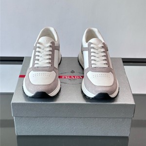 프라다 남성용 스니커즈 P47437-2 2026/신상