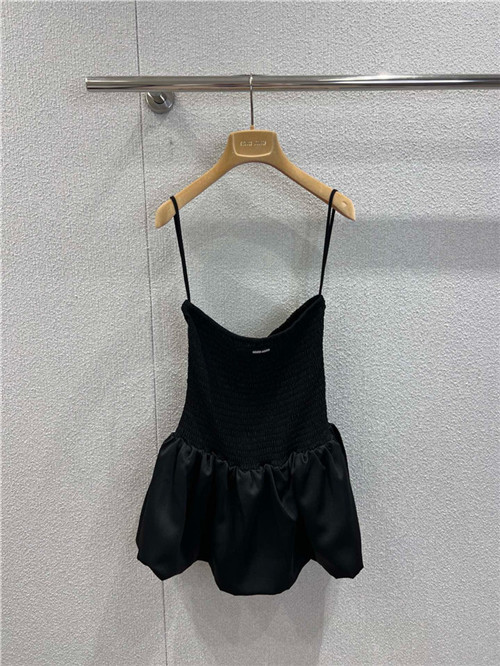 미우미우 민소매 원피스 M62550 2026/신상