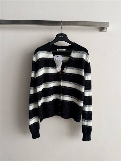 디올 긴팔 가디건 D22490 2026/신상