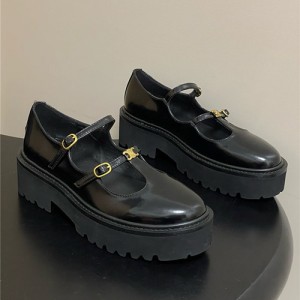 셀린느 여성용 로퍼 C92744 2026/신상