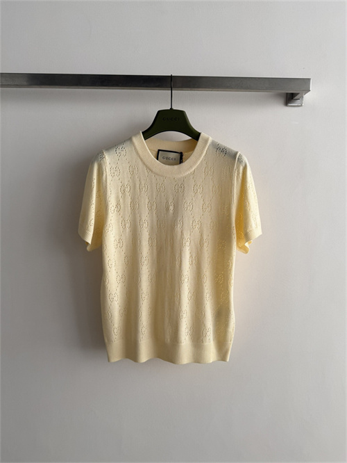 구찌 반팔 니트 G32109 2026/신상