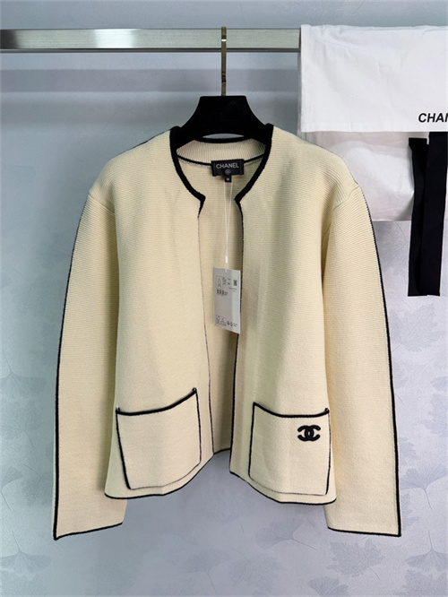 샤넬 긴팔 가디건 C93809 2026/신상