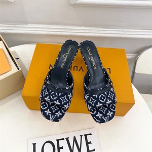루이비통 여성용 슬리퍼 L83489-1 2026/신상