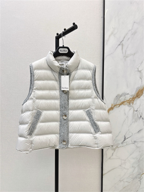 막스마라 패딩 조끼 (충전재-오리털) M23956 2026/신상
